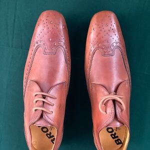 Vintage Bronx “So Today” Burnt Honey Men’s Wingtip Oxfords, 41
